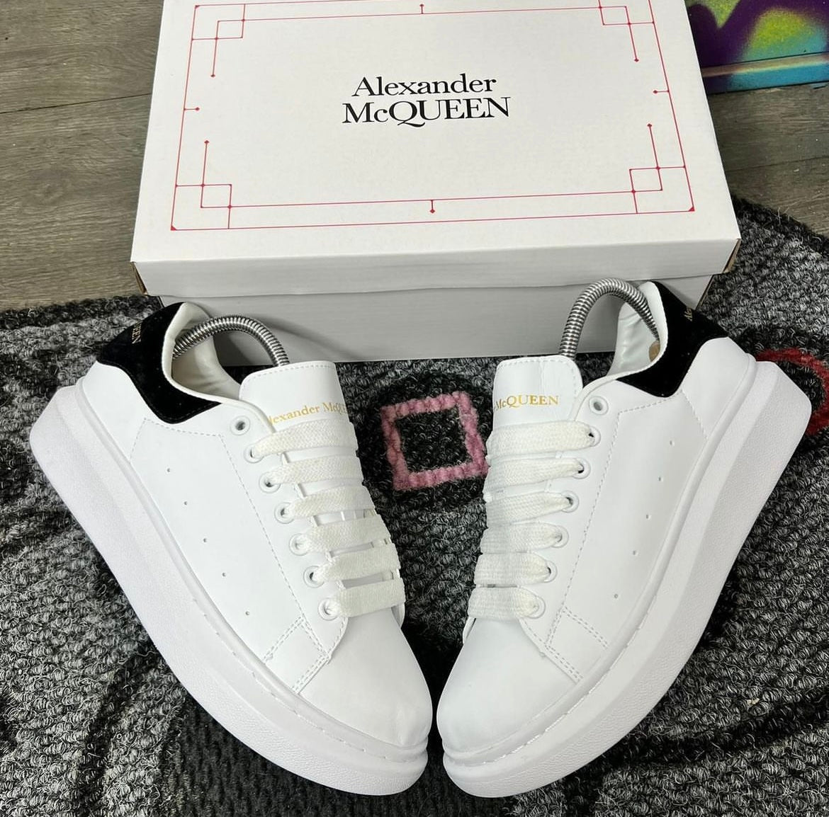 Alexander orders mcqueen blancos